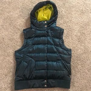 The North Face Green Puffer Winter Vest